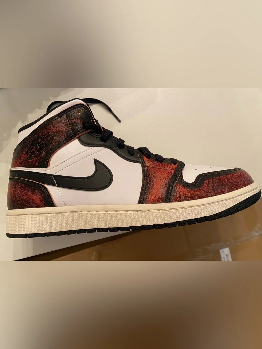 Jordan Men’s High-Top Sneakers in White, Black & Red Infrared Wear Away Sz 10.5